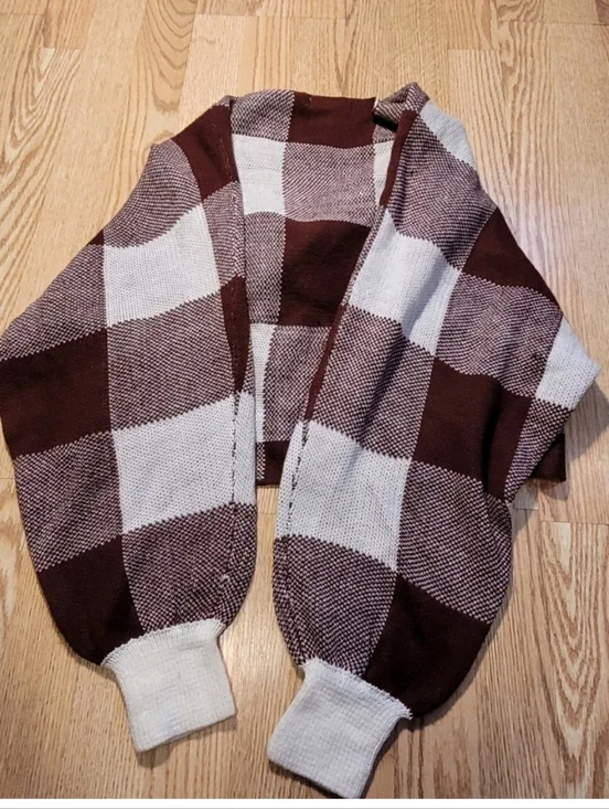 Full Circle Trends Sweater Top Women's Size: Large - Picture 11 of 11